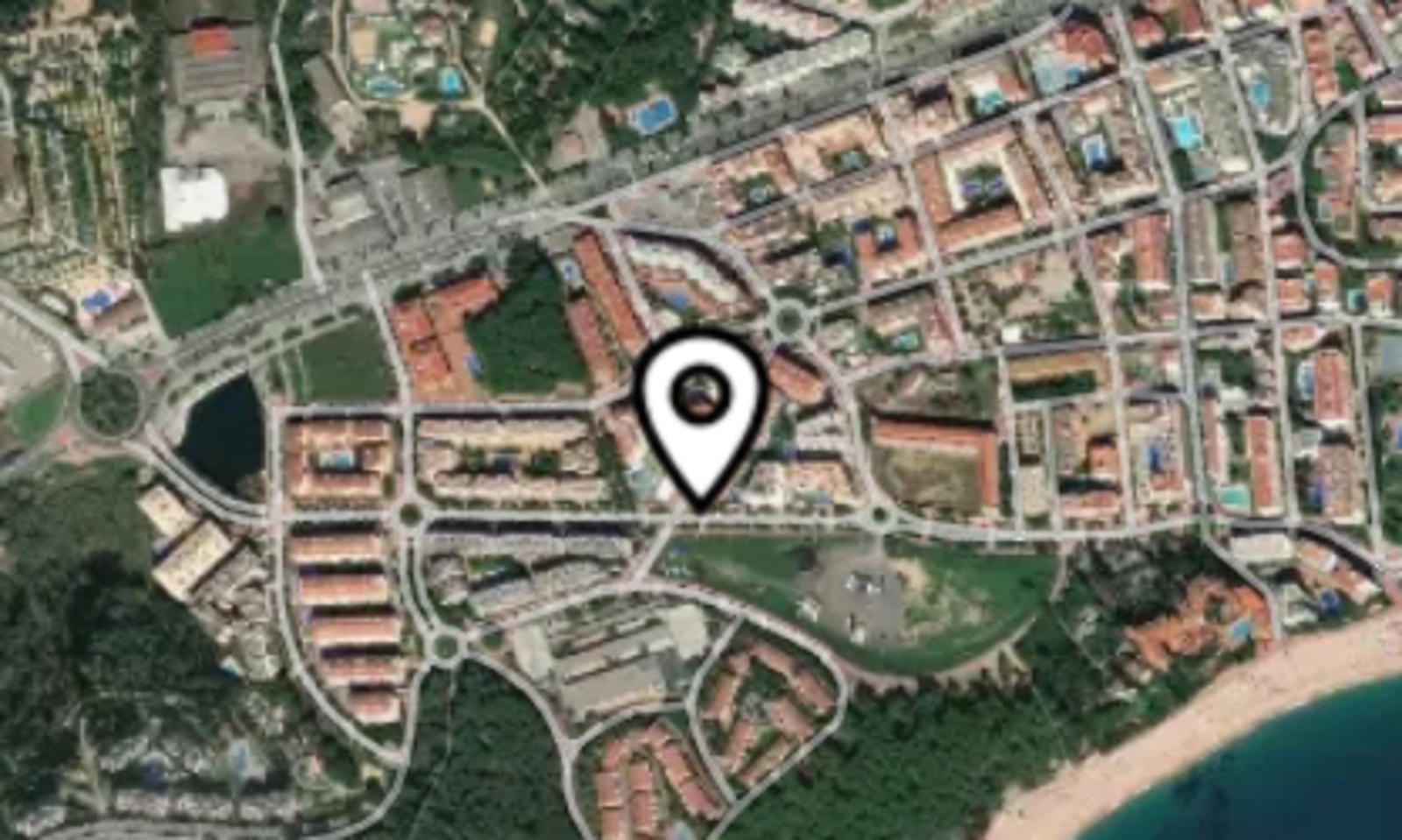 18514916-1.jpg