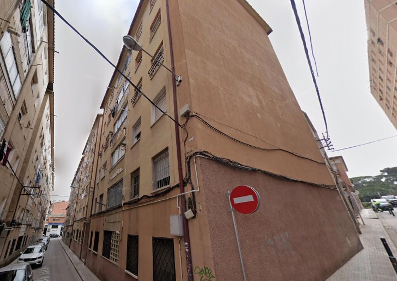 19715461-1.jpg