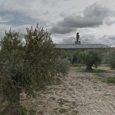 18430791-6.jpg