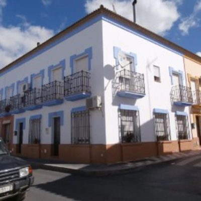 20957940-2.jpg