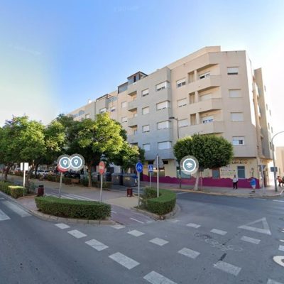 21071697-2.jpg