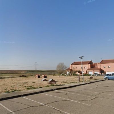21421345-3.jpg
