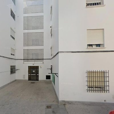 21448774-2.jpg