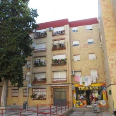 23445483-2.jpg